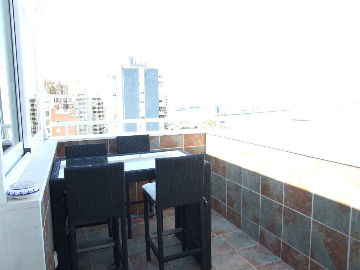 Malagueta Mar Apartment Малага Екстериор снимка